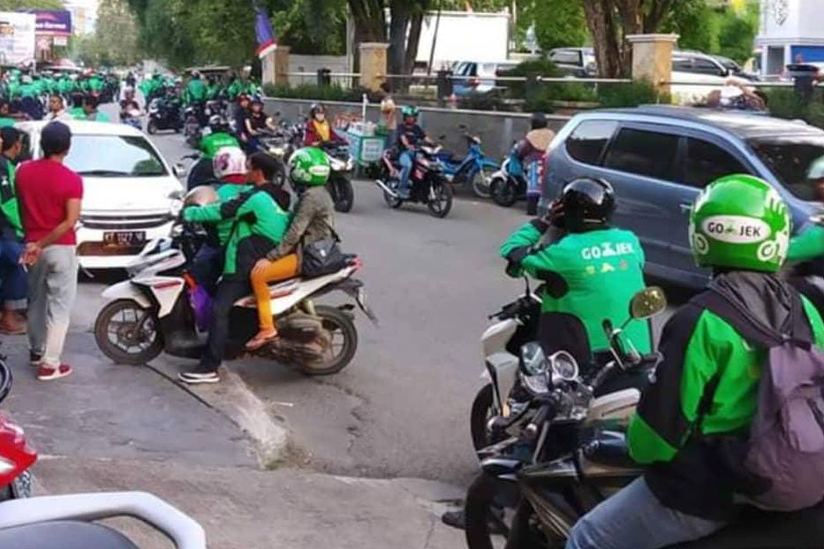 Rencana Demo Serentak Gagal, Komunitas Ojek Online Tetap Beroperasi dan 'On Bid' Hari Ini